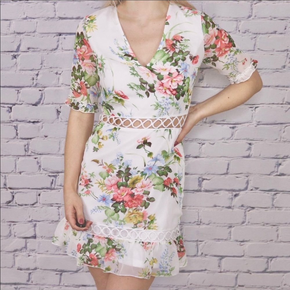 NWT floral white cutout dress c1